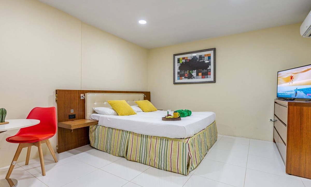 Punto de Oro Apartment | IslaRita Stays - Bright Studio, 8 min to Eagle Beach (Apt 5)