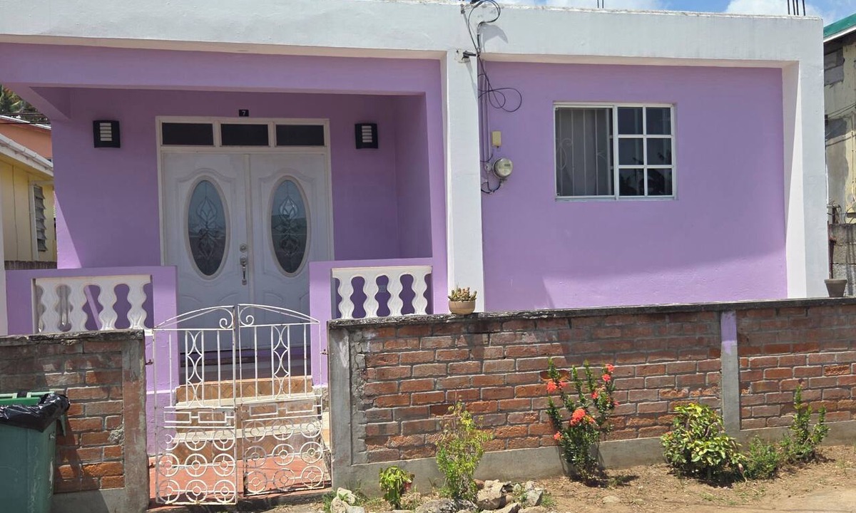 Roseau House | Jacob’s Urban Haven | 3-Bedroom Home, Goodwill. 4-minute drive to Roseau Central