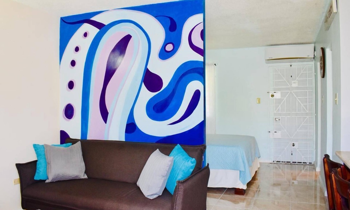 Eastwood Park Apartment | Kingston Guest Apartment At Dumbarton