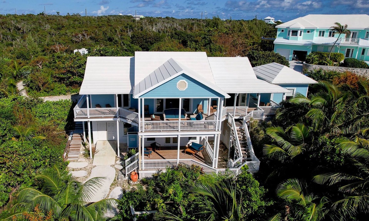 Hope Town House | Kokomo Cay - Luxurious Home Near the Beach, with Spectacular Ocean Views