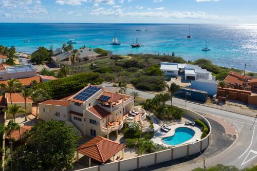 Arashi Villa | L.G. Smith Boulevard 125D