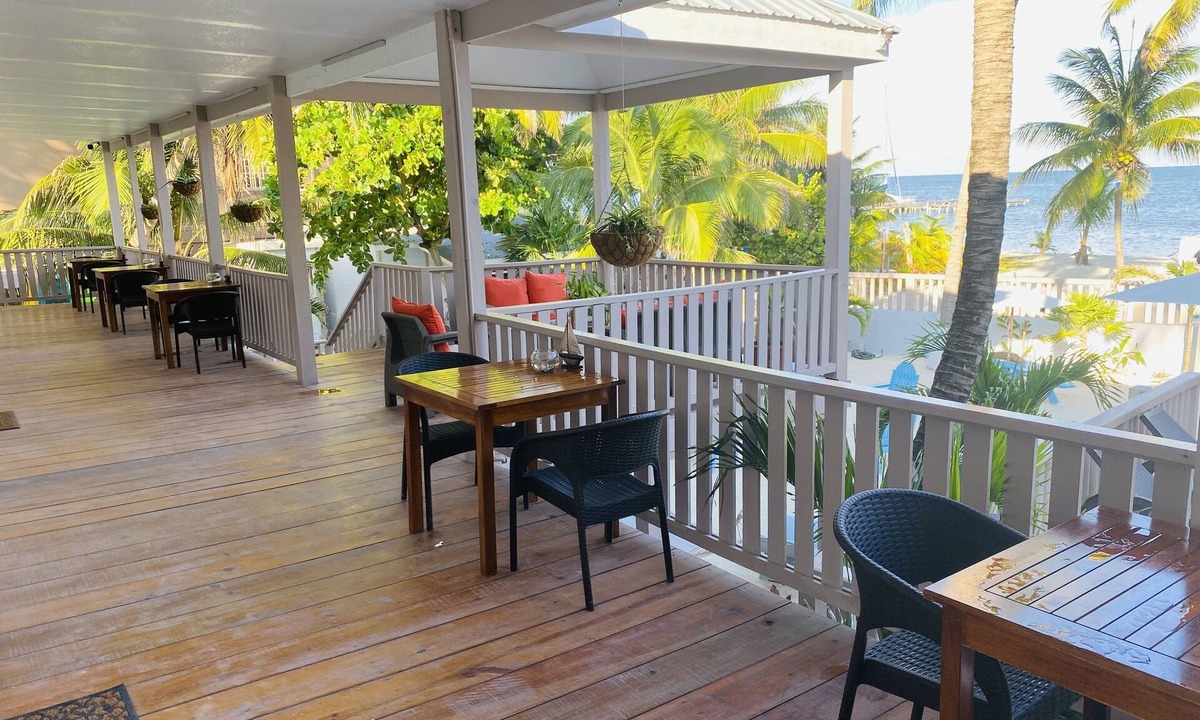 Caye Caulker Hotel | La Isla Resort