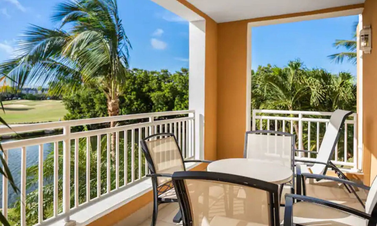 Oranjestad-West Condo | Large Studio Divi Village condo, Beach & Golf Resort.