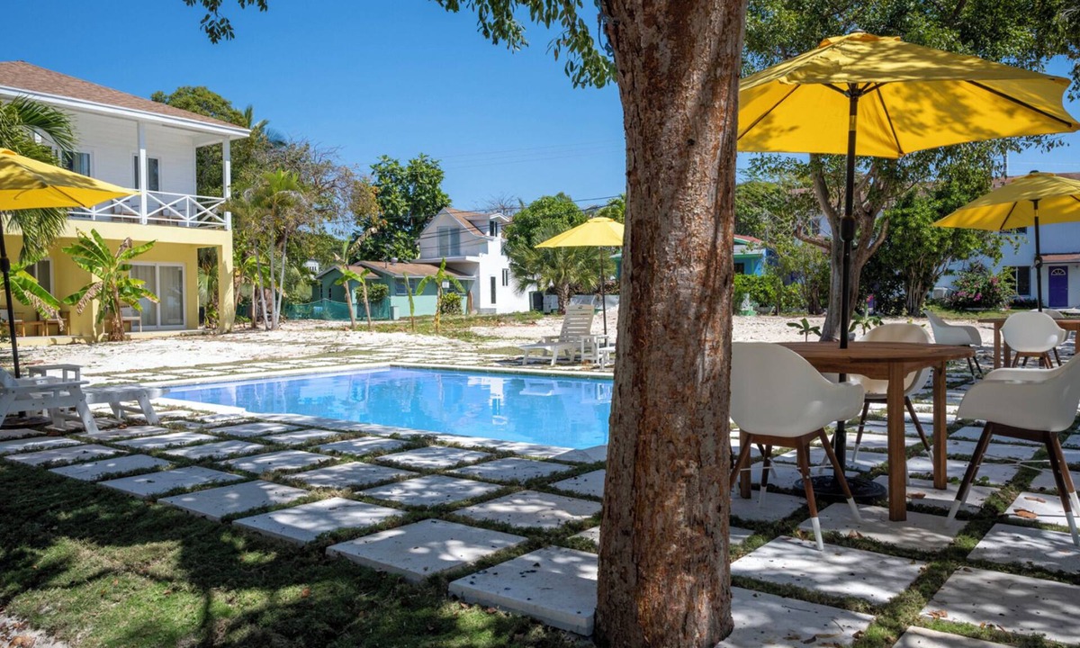 Governor's Harbour Apartment | Laughing Bird Suites