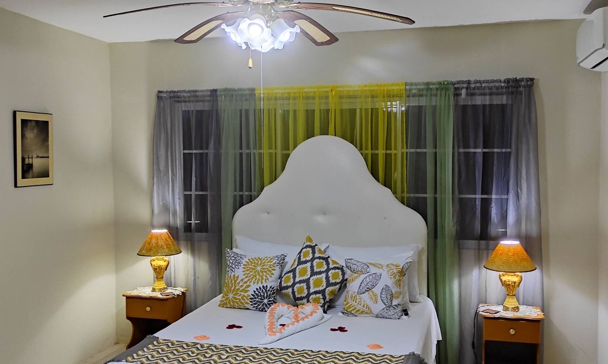 Reading House | Lee's Place " Your Home Away From Home"