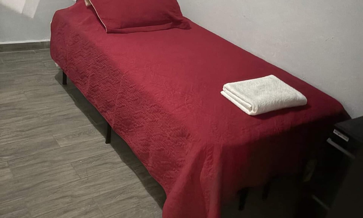 Hato Rey Central Apartment | Loft -Private Toilet & Shared Shower-5 Beds