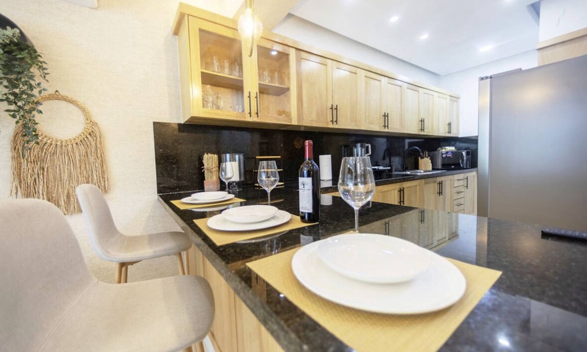 Viejo Arroyo Hondo Apartment | Lujoso apt con piscina