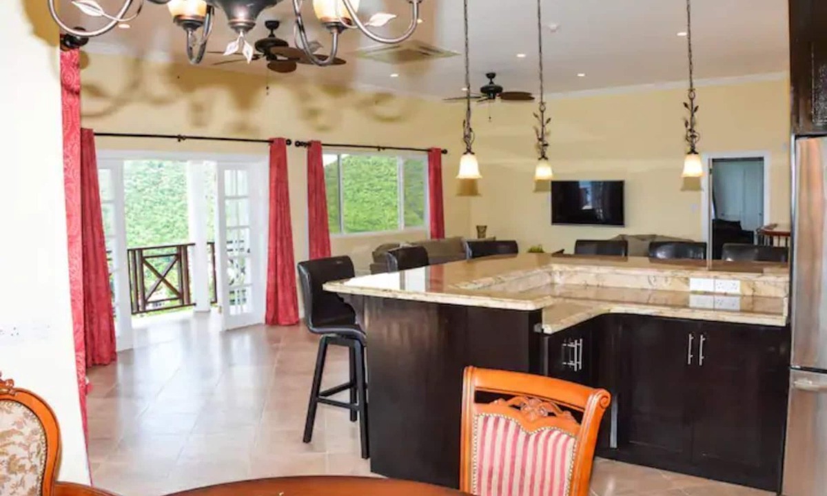 Marigot Bay Condo | Luxury 1 Bedroom Penthouse with Stunning Ocean Views