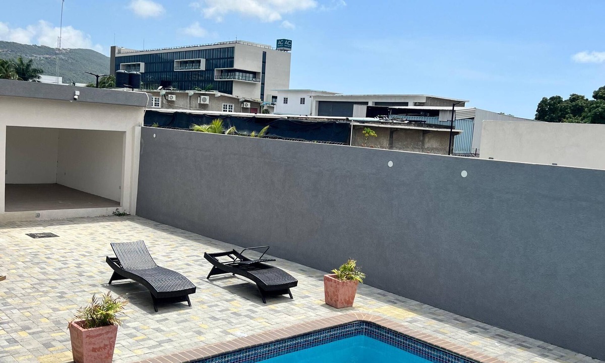 New Kingston Apartment | Luxury 2-bedroom apartment with AC in vibrant New Kingston Pool & 24/7 security