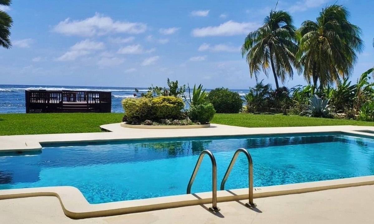 Lowlands Villa | Luxury Oceanfront 5 bedroom villa with over water Gazebo