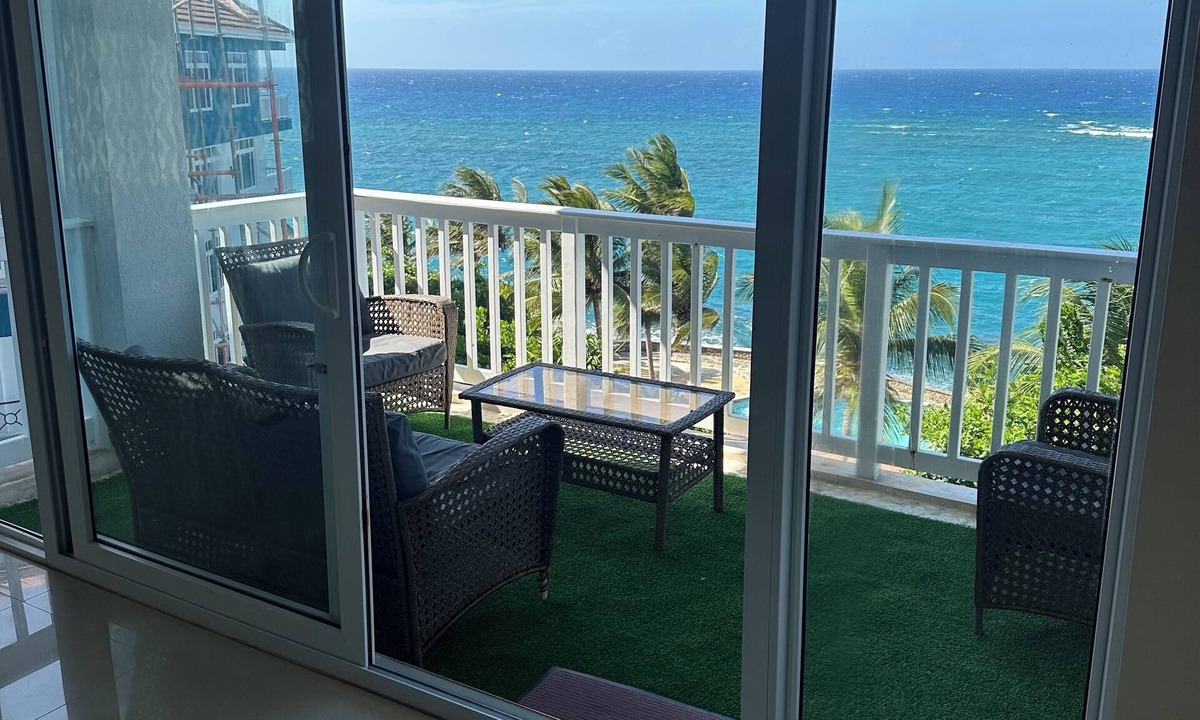 Tower Isle Villa | Luxury penthouse Ocean view