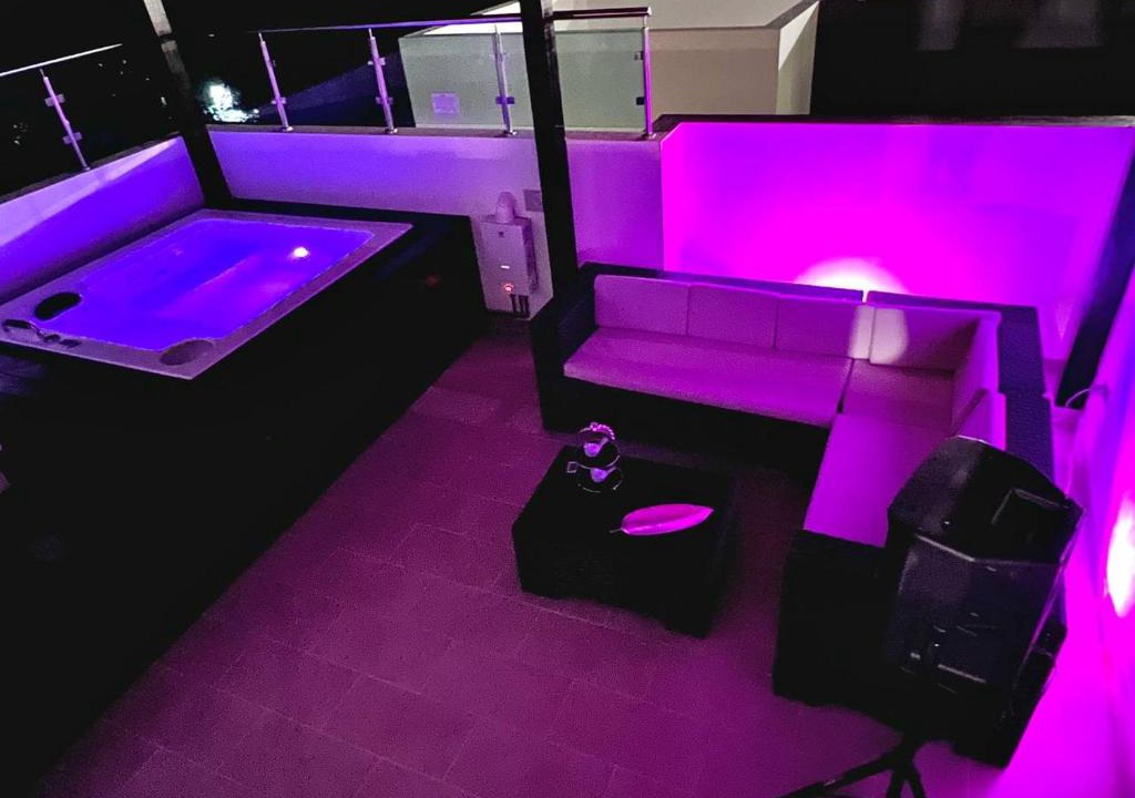 Santiago Province Apartment | Magnificent Pent House w/Jacuzzi