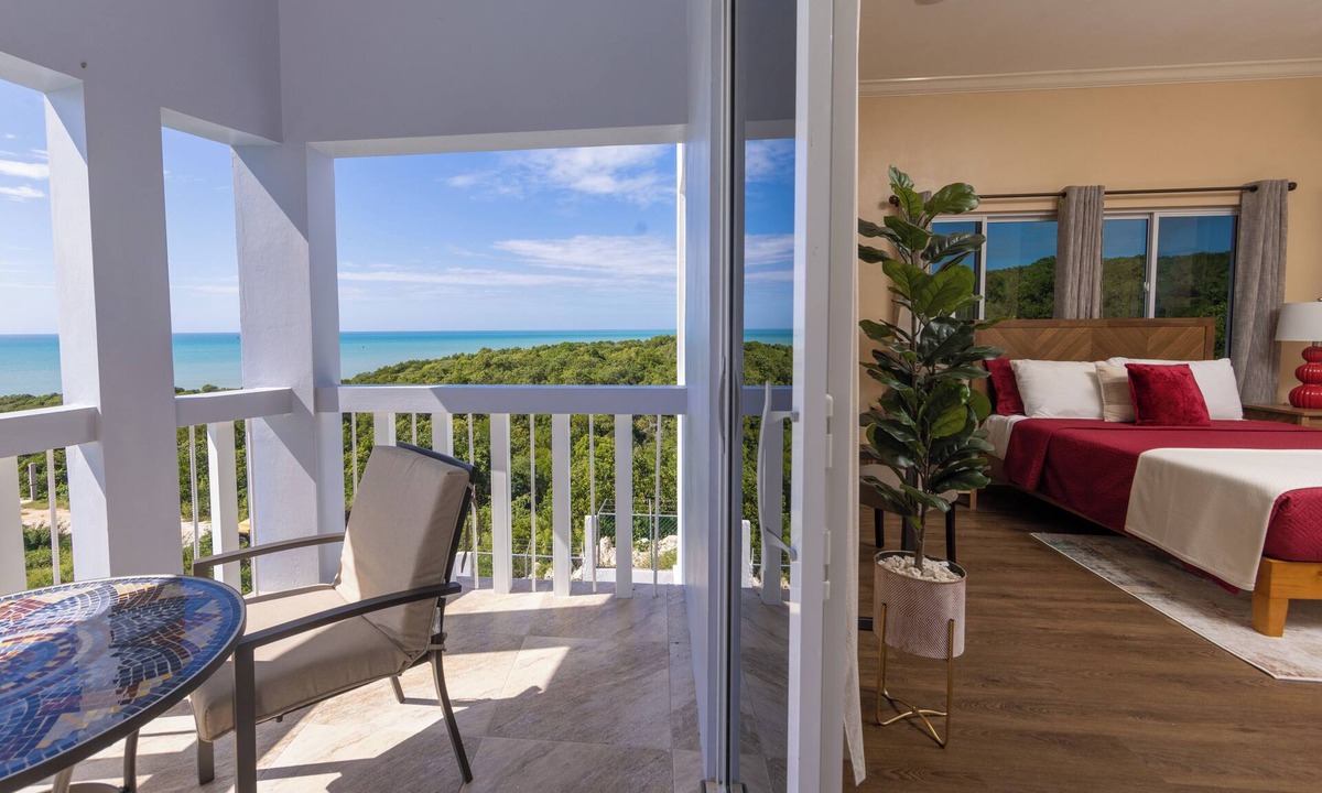 Treasure Beach Bed & Breakfast | Majestic Heights Bed & Breakfast