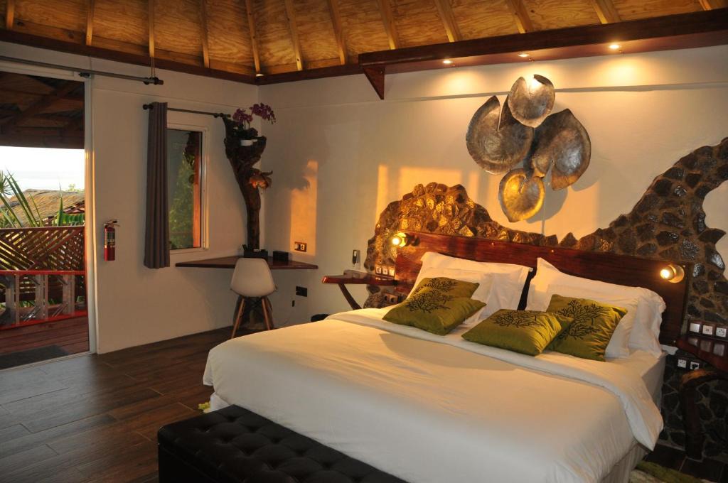 Mero Hotel | Mango Island Lodges