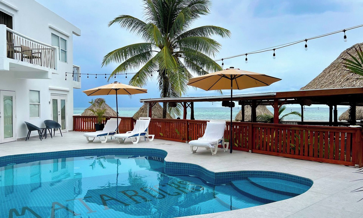 San Pedro Hotel | Mata Rocks Resort