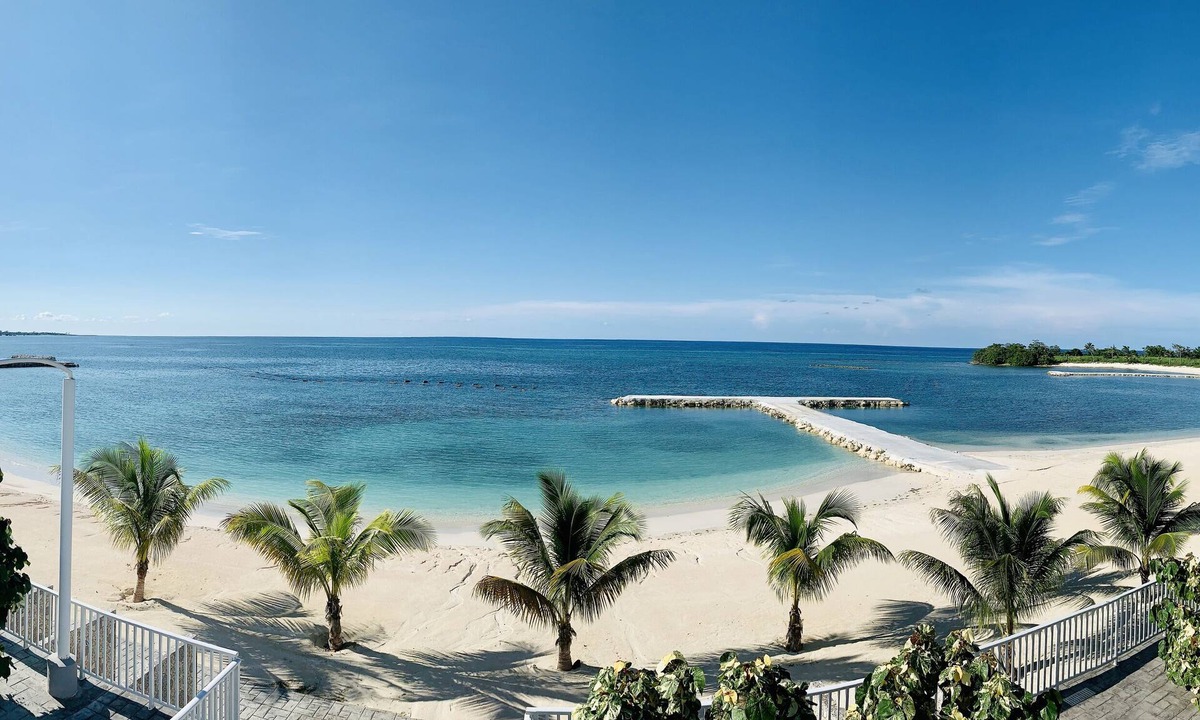 St. Ann's Bay Villa | Modern 3 Bedroom Beachfront Villa