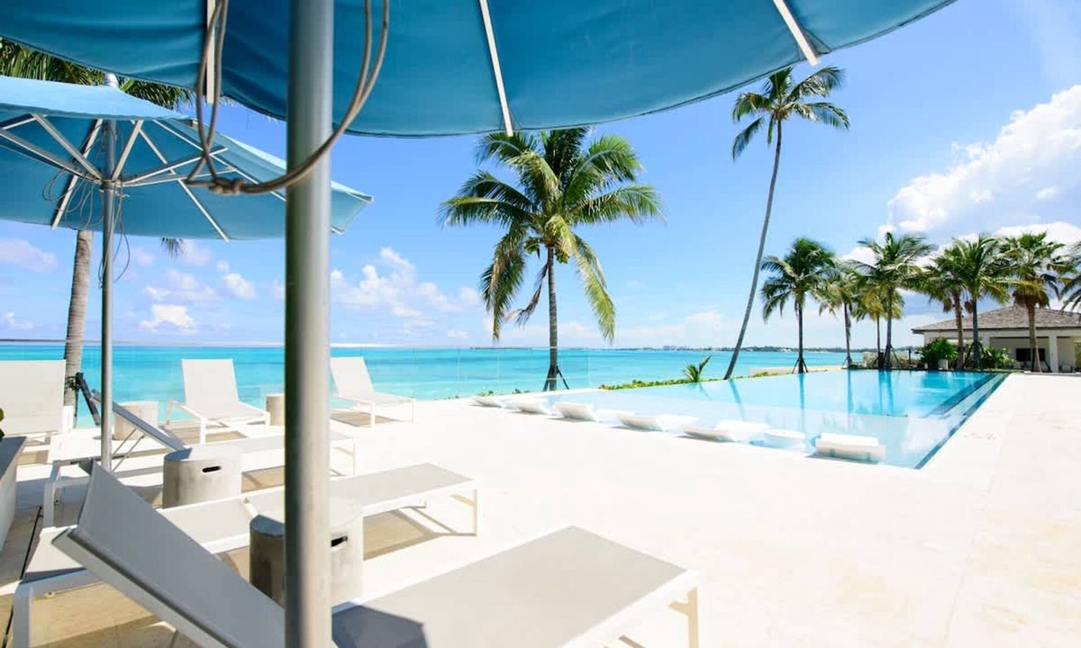 Nassau Apartment | Modern Condo at One Cable Beach With Balcony
