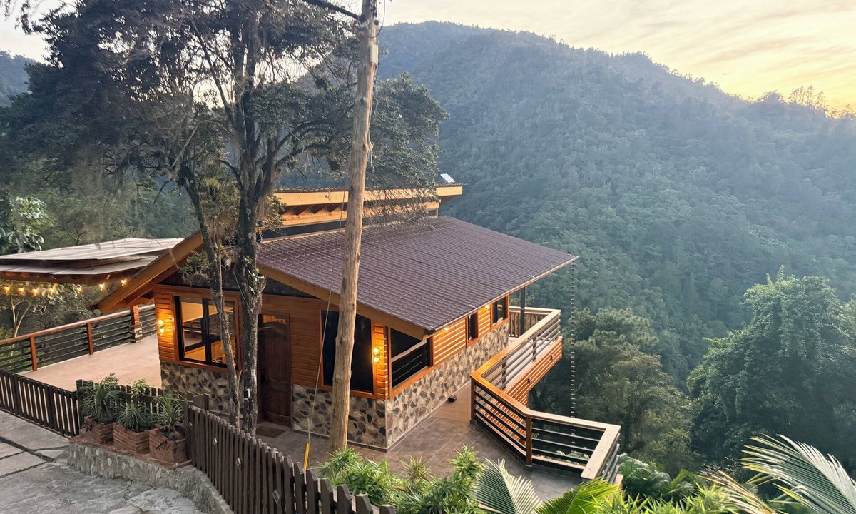 Jarabacoa Cabin | Mountain views, heated pool, romantic and family-friendly.