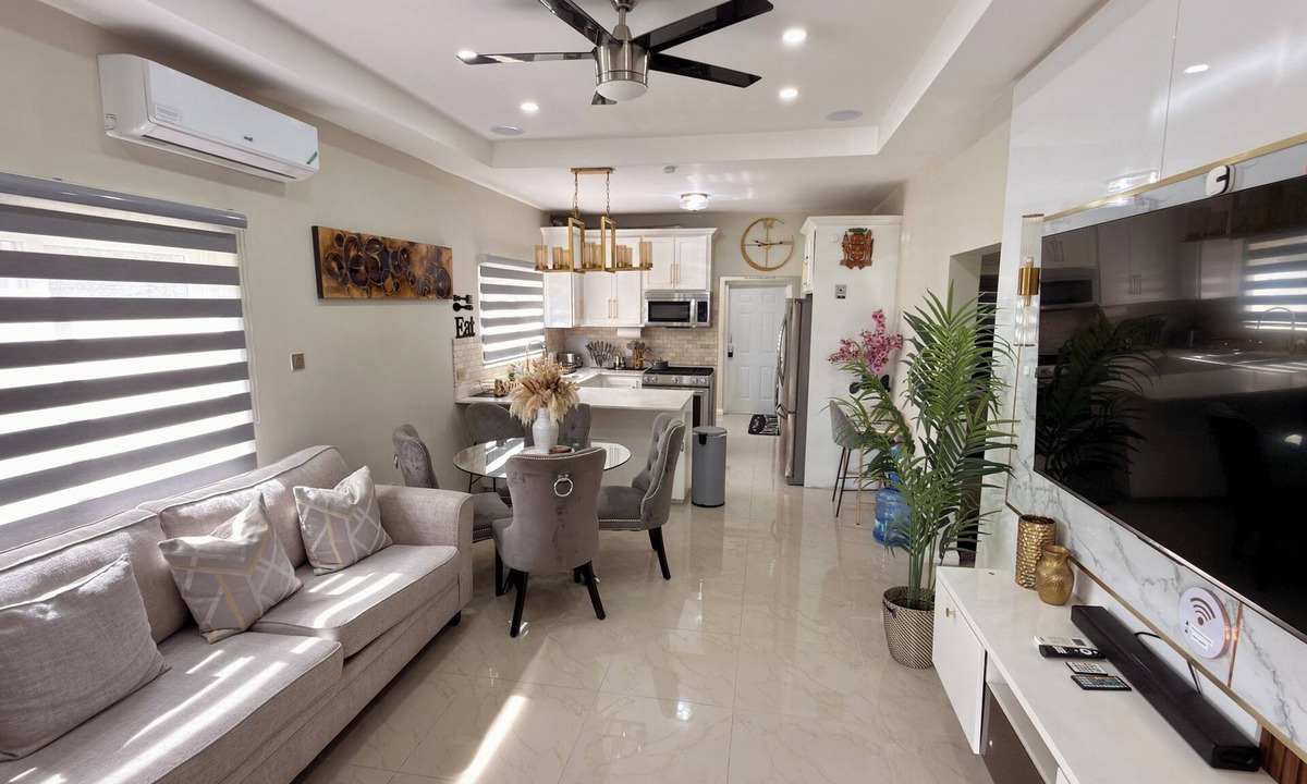 Ocho Rios House | Near Dunn’s River Falls | Pool, WiFi, Sleeps 6