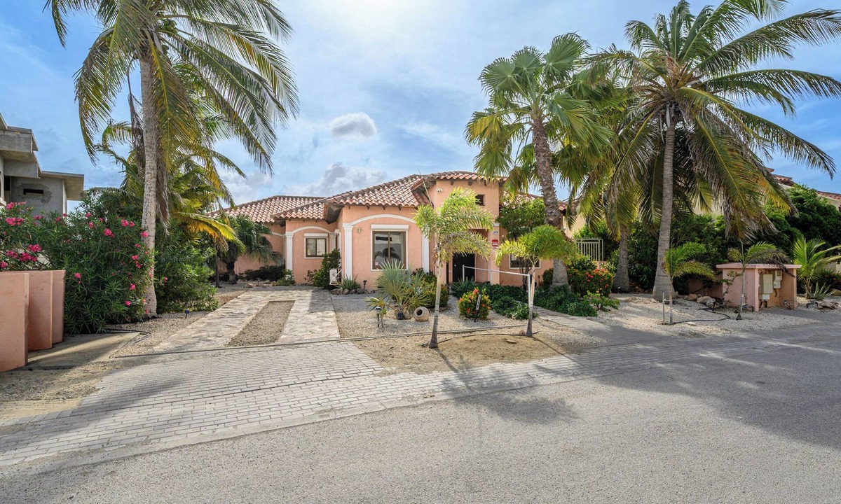 Opal House | New for Rent Ocean View w/Pool - 4 Min Walk to Ritz Carlton & Marriott Beaches