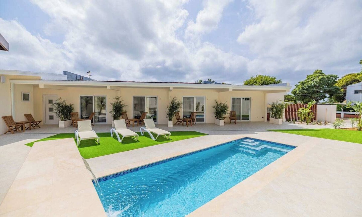 Ponton Apartment | New Relaxing 1BR1B Apt w/Shared Pool, BBQ & Patio
