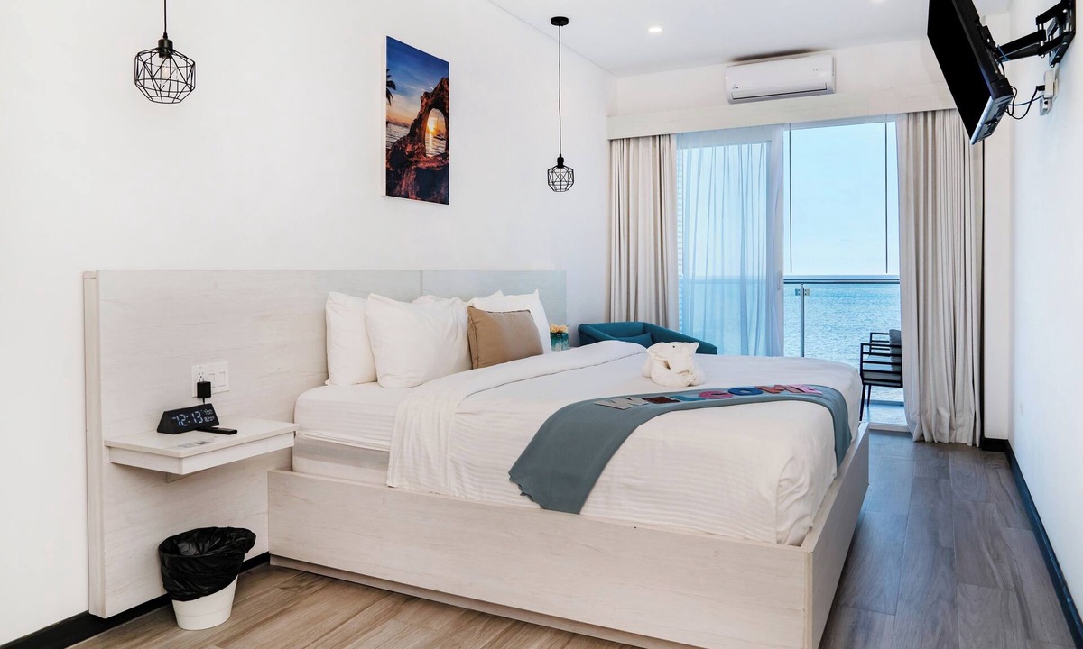 San Pedro Hotel | Oceanview 510 1Bedroom | Balcony | Watermark Hotel