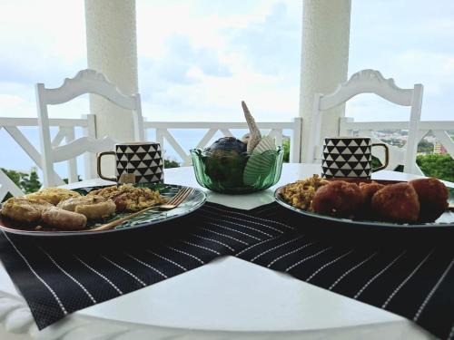 Ocho Rios Apartment | Oceanview! Walk to town and beach-PAYMENT REQUIRED TO RESERVE