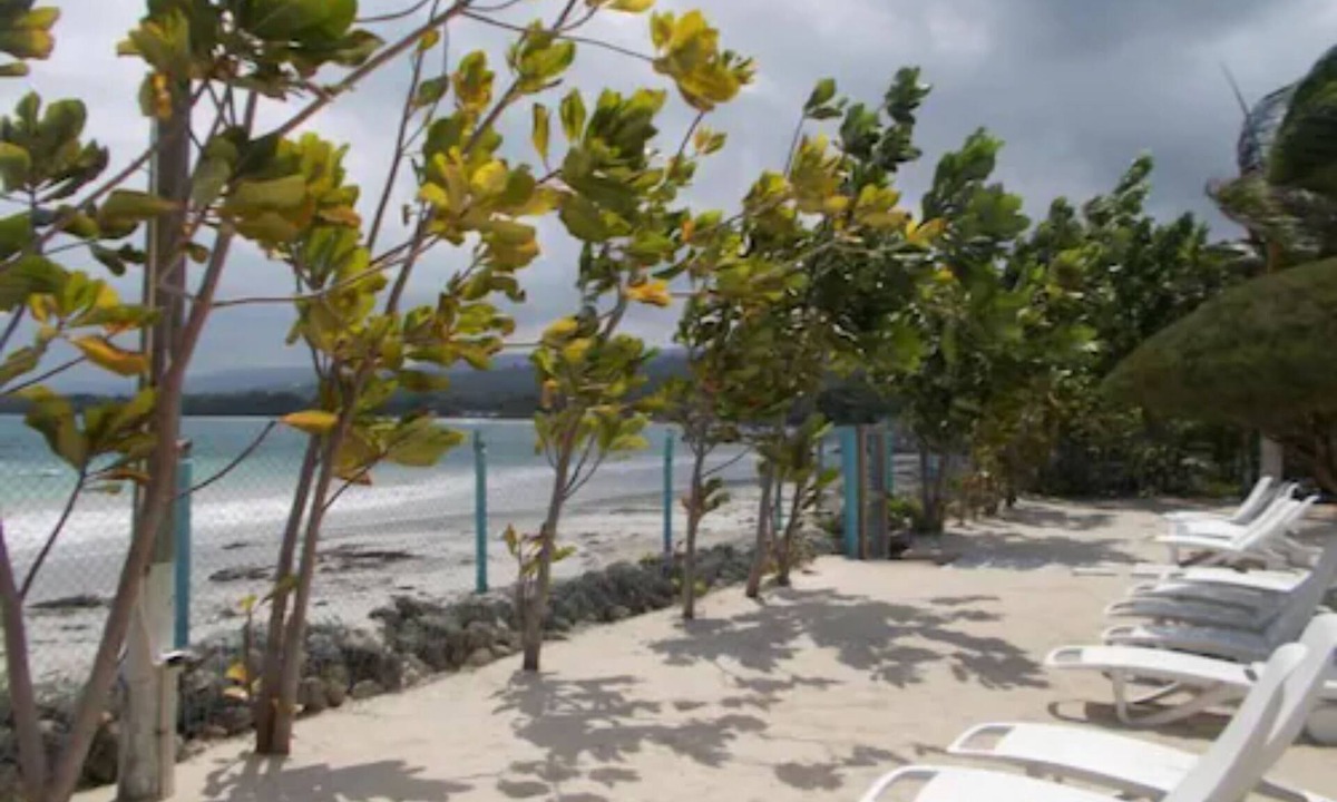 St. Ann's Bay Hotel | Ocho Rios Tranquility at Coolshade VII