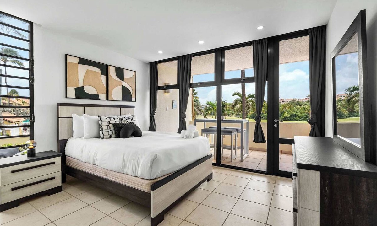 Candelero Abajo Apartment | Palmas Fairway View | Pool & Beach Access, Views