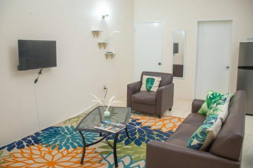 Saint John Parish Apartment | Paradis Des Palmiers 4 Gorgeous 2-bedroom flat