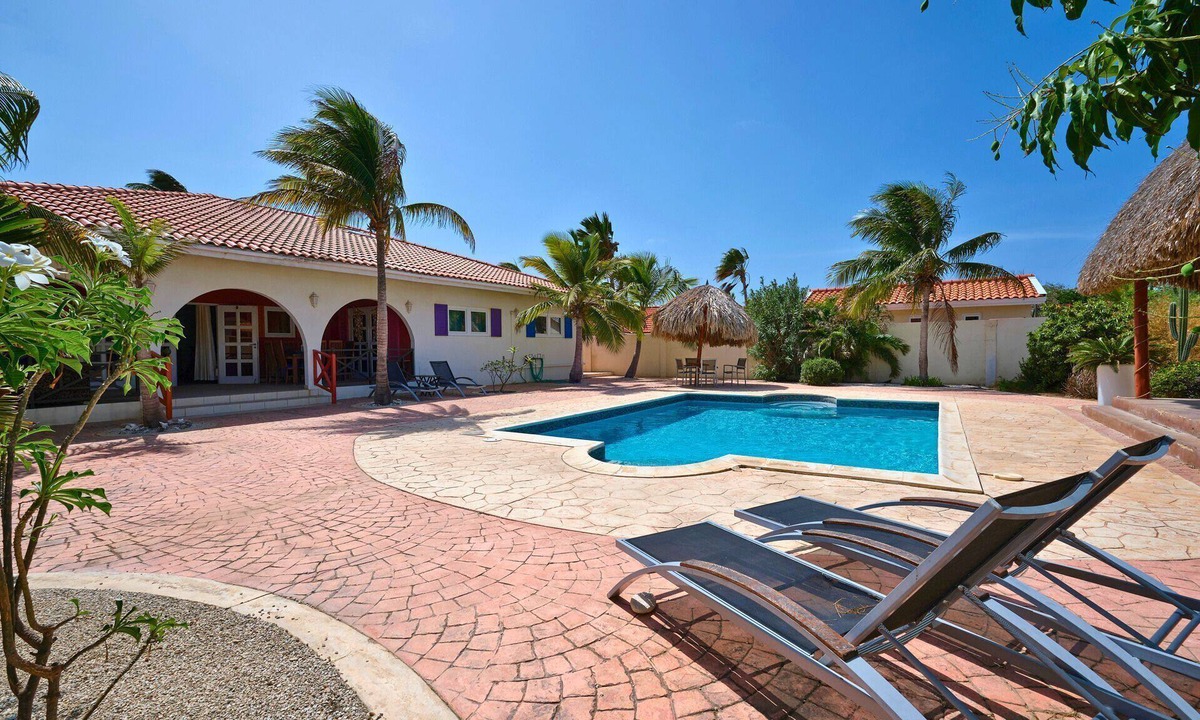 Sabana Liber Villapark Villa | Rainbow Villa - 5BR 2BA located in Noord