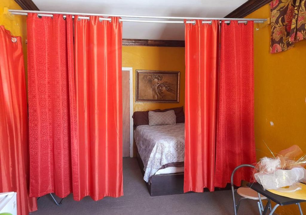 Regency Park Apartment | Regency Rentals