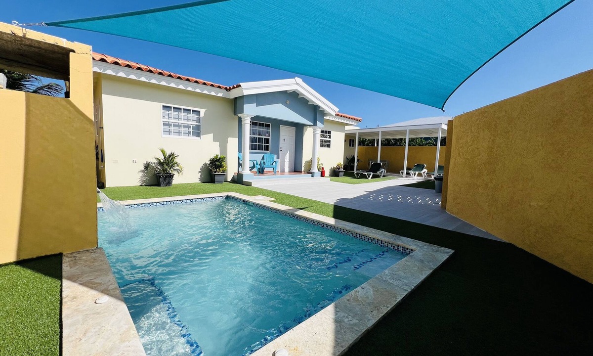 Cadushi Largo House | Relax with the whole family at this peaceful place to stay.