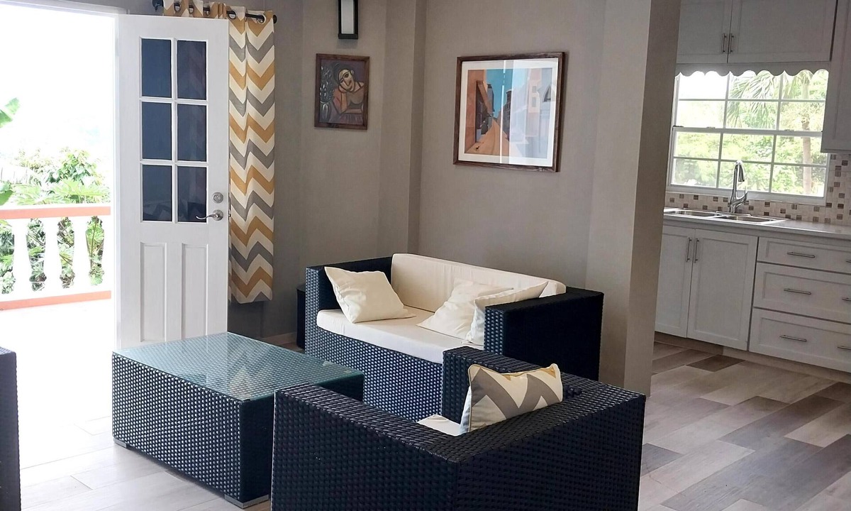 Calivigny Apartment | Relaxing and Romantic Apartment