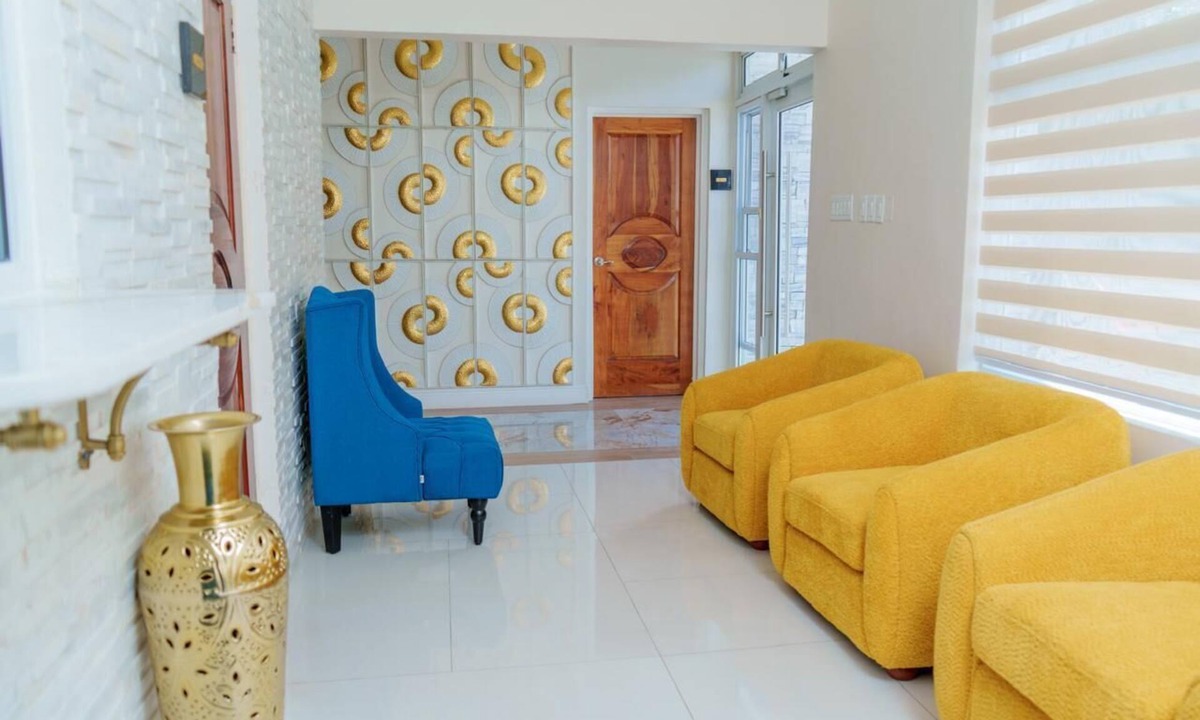 Eastwood Park Hotel | Royale Jazz Hotel