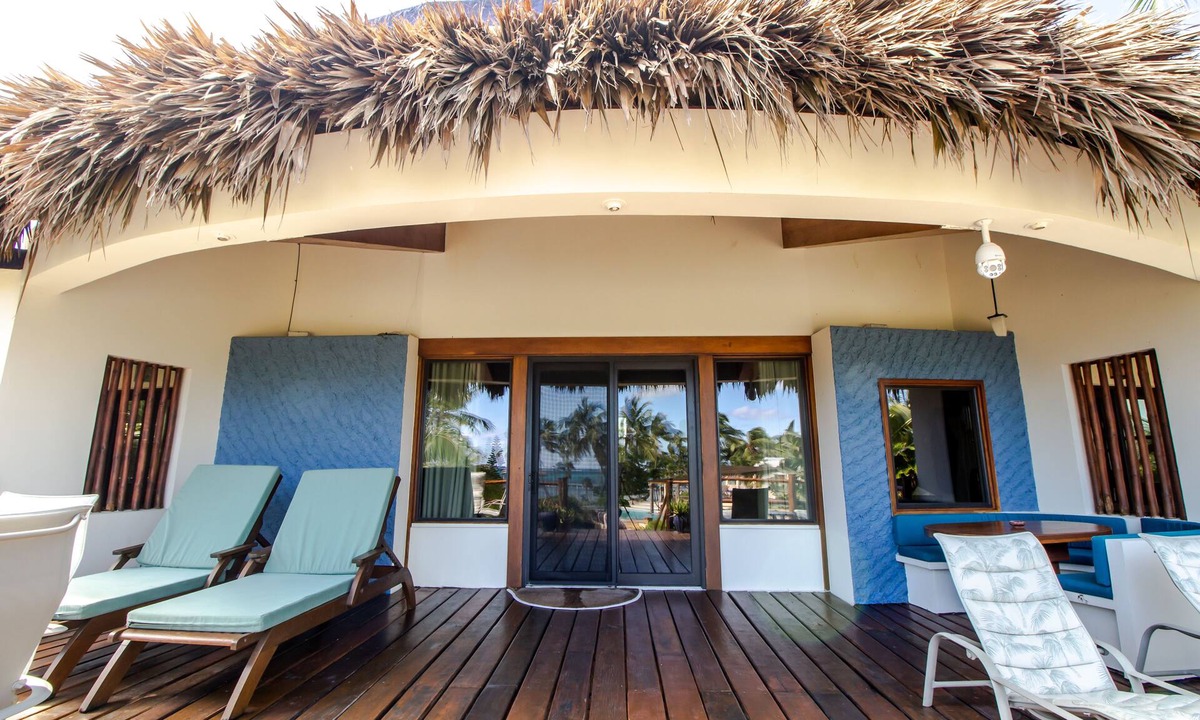 San Pedro Villa | San Pedro 3-bedroom, 3-bathroom Villa Jade, ocean views, concierge onsite