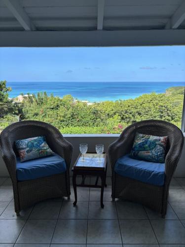 Dickenson Bay Apartment | Sapphire Shores At Halcyon Heights 10 minute walk to the Beach