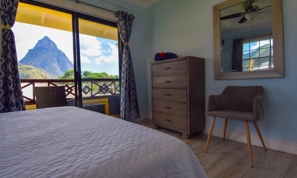 Soufriere Apartment | Sea Piton View Apartment- Couple's Escape
