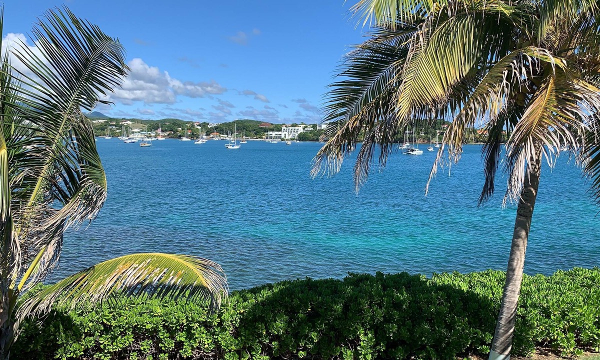 Morne Rouge House | Seamoon Villetta - Sit back relax & take it easy at this unique tranquil getaway