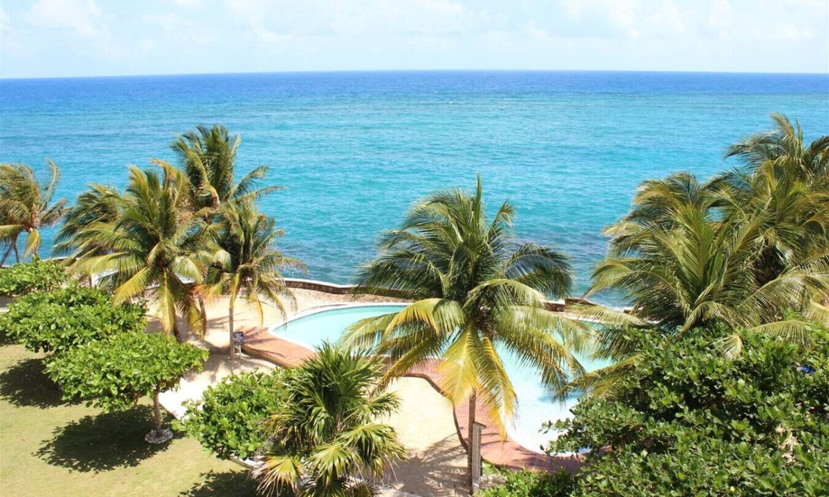 Tower Isle Condo | Seaside Condo 5 Penthouse @ Whispering Seas