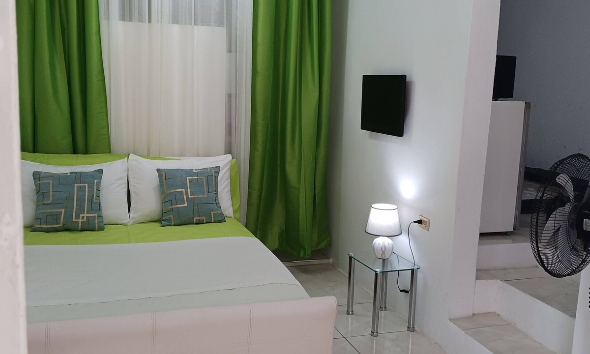 Tower Isle Bed & Breakfast | Self-contained room 1 in Tower Isles near Ocho Rios