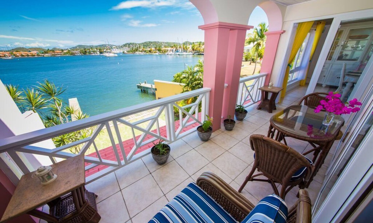 Rodney Bay House | September savings! Luxury villa on the water. Pool & dock. 14 The Harbour.
