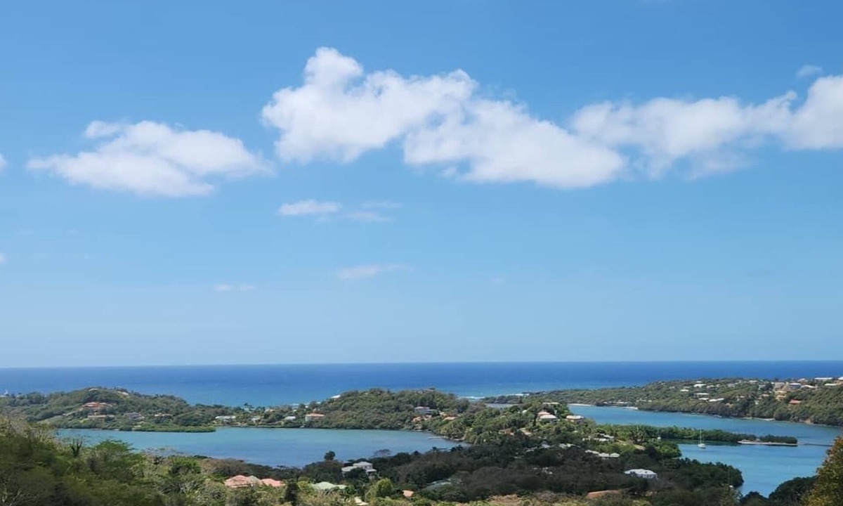 Westerhall Apartment | Serene 2-bedroom apartment with AC in Saint David