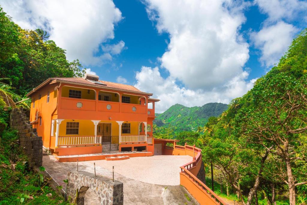 Soufriere Quarter House | Serenity Escape St Lucia