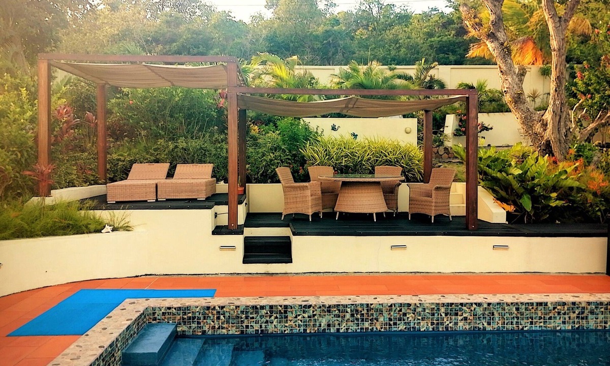 Spring Estate Villa | Serenity Villa - beautiful location with amazing ocean views. Screened option