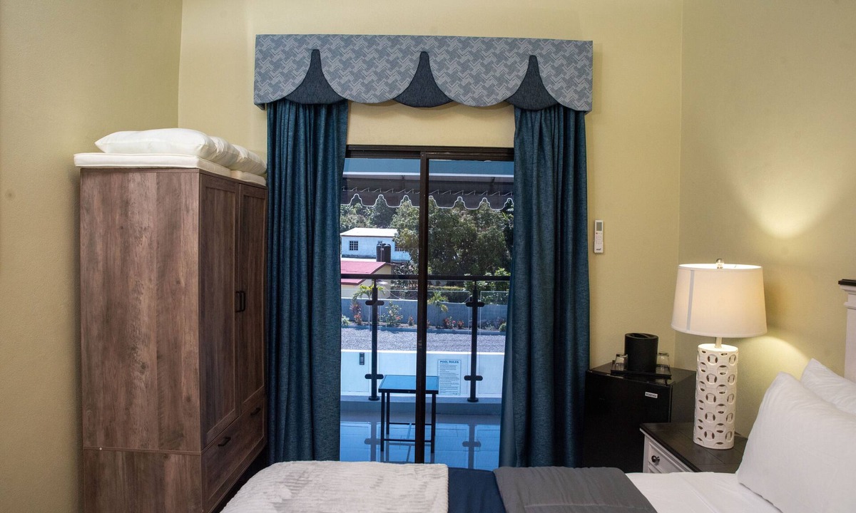 Buff Bay Bed & Breakfast | Sky's Villa Resort