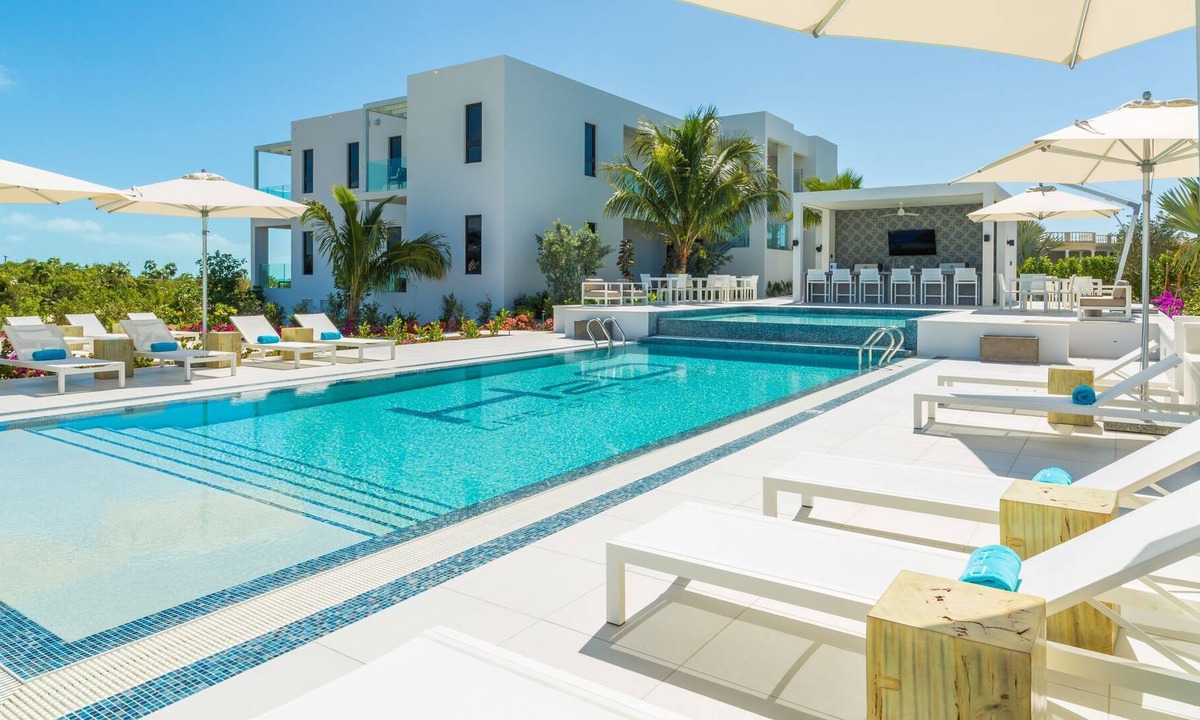 Long Bay Condo | Stay in #1 LifeStyle Resort in TCI w/Free Breakfast now 'til end June