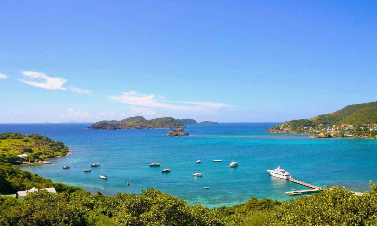 Saint Hilaire House | Stunning 3 Bed Villa overlooking Friendship Bay