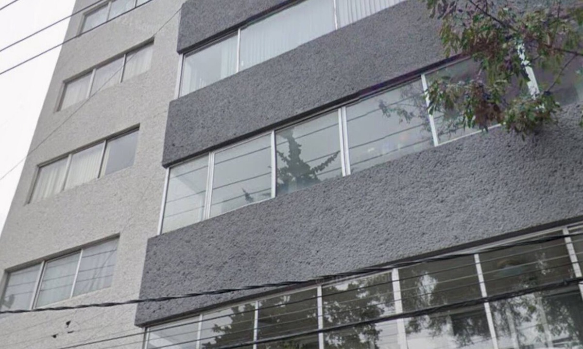 Benito Juarez Condo | Stunning views of the City Centrally located. Top two floors included PH
