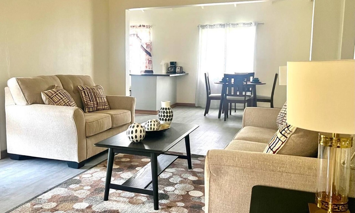 Seatons House | Suite Little Coconut: Cozy modern 1BR/1BA house in Antigua with AC